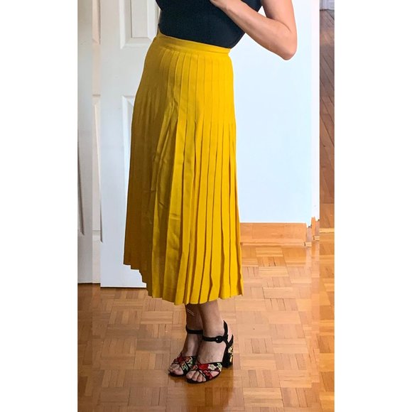 Vintage High Waist Pleated Midi Skirt - Picture 3 of 5